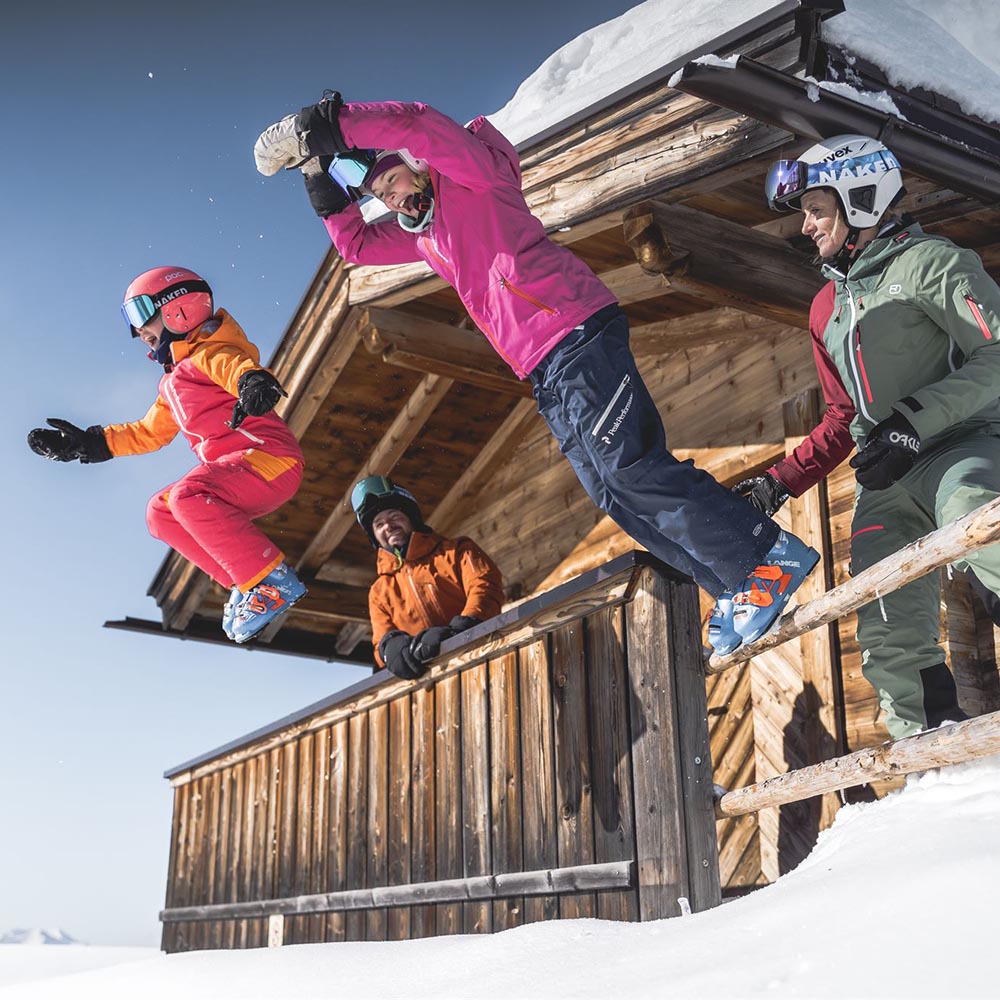 Familienskifahren im Skicircus Saalbach Hinterglemm
