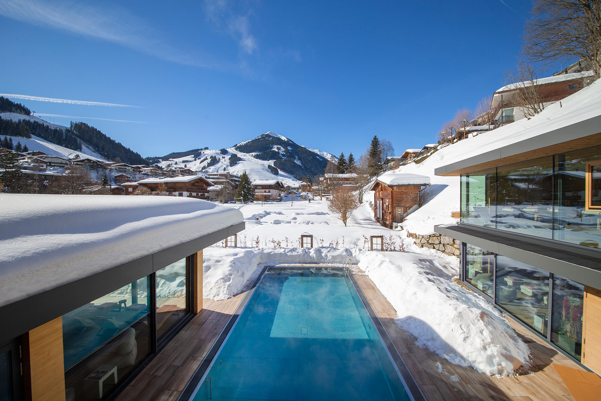 Pool im Skiurlaub Saalbach Hinterglemm Rosentalerhof Hotel und Appartements